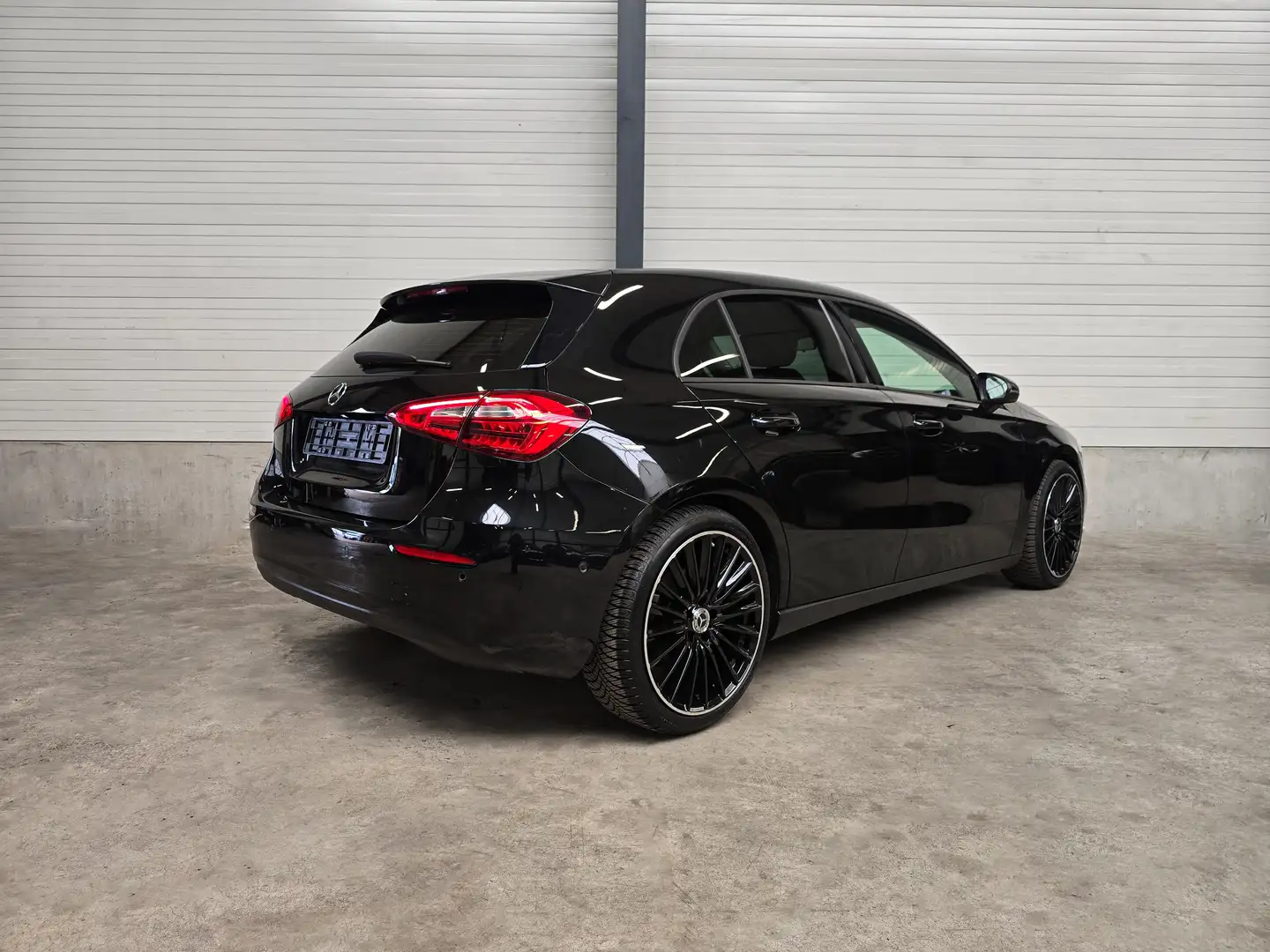 Mercedes-Benz A 180 AMG Line - Vista 3